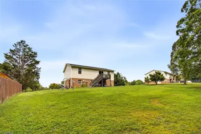 194 Woodbridge Drive, Mount Airy, NC 27030 - Photo 30
