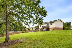 194 Woodbridge Dr, Mount Airy, NC 27030 - Photo 28