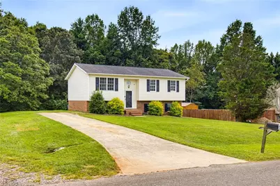 194 Woodbridge Drive, Mount Airy, NC 27030 - Photo 2