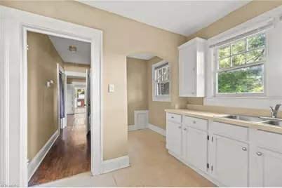 118 & 120 S Poplar Street, Winston-Salem, NC 27101 - Photo 10