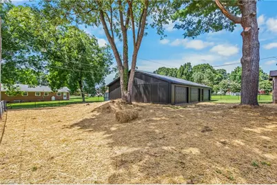 117 Hinshaw Avenue, Yadkinville, NC 27055 - Photo 6