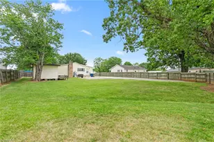 610 Larry Ave, Graham, NC 27253 - Photo 26