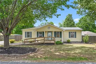 610 Larry Ave, Graham, NC 27253 - Photo 1