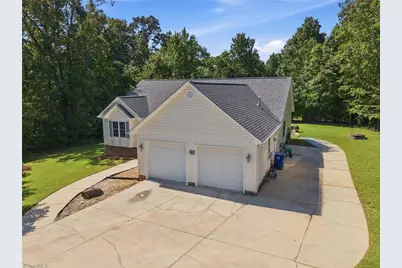 102 Silver Fox Lane, Randleman, NC 27317 - Photo 4