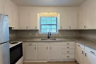 142 Weatherwood Ct, Winston-Salem, NC 27103 - Photo 8