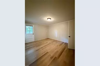 142 Weatherwood Court #B, Winston-Salem, NC 27103 - Photo 12
