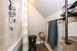 1714 Hunterwoods Dr, High Point, NC 27265 - Photo 14