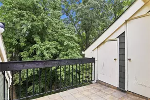 1510 Benjamin Pkwy, Greensboro, NC 27408 - Photo 6