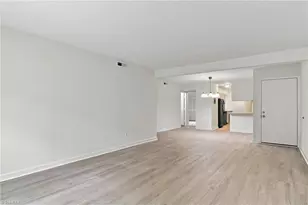 1510 Benjamin Pkwy, Greensboro, NC 27408 - Photo 2