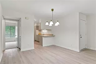 1510 Benjamin Pkwy, Greensboro, NC 27408 - Photo 10