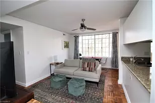 1700 B7 Elm St, Greensboro, NC 27408 - Photo 10