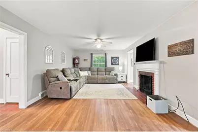 5275 Reynolda Road, Winston-Salem, NC 27106 - Photo 16