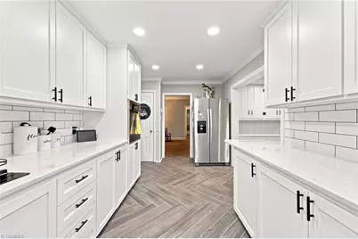 5275 Reynolda Road, Winston-Salem, NC 27106 - Photo 20