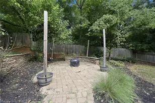 1111 Irving St, Winston-Salem, NC 27103 - Photo 44