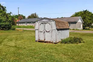 130 Loop St, Mocksville, NC 27028 - Photo 14