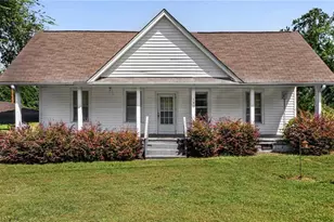 130 Loop St, Mocksville, NC 27028 - Photo 8