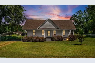 130 Loop Street, Mocksville, NC 27028 - Photo 2