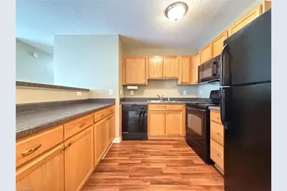 1860 Crest Hollow Drive #203, Winston-Salem, NC 27127 - Photo 2