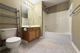 1860 Crest Hollow Dr, Winston-Salem, NC 27127 - Photo 10