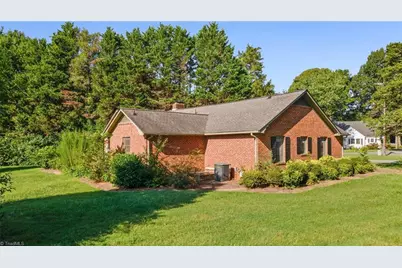 175 Circle Drive, Mocksville, NC 27028 - Photo 6