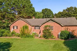 175 Circle Dr, Mocksville, NC 27028 - Photo 8
