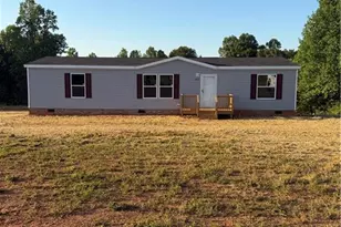 2920 Bethel Church Rd, Yadkinville, NC 27055 - Photo 2