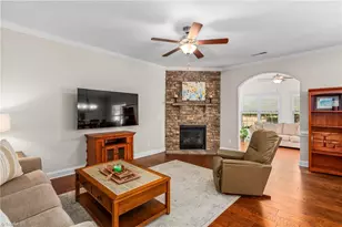 3707 Wheat St, High Point, NC 27265 - Photo 8