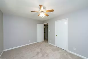 5809 Carriage Ln, Greensboro, NC 27410 - Photo 34