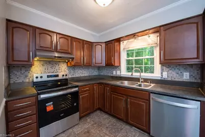 5809 Carriage Lane, Greensboro, NC 27410 - Photo 4