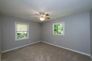 5809 Carriage Ln, Greensboro, NC 27410 - Photo 30