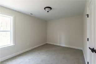 1064 S Sunset Dr, Winston-Salem, NC 27103 - Photo 8