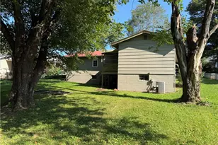 111 Arbor St, Boonville, NC 27011 - Photo 16