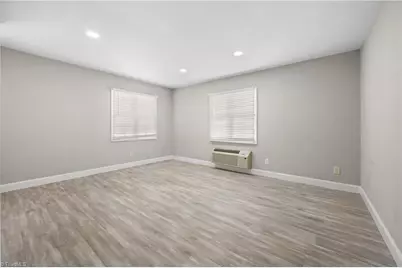 205 Southside Square, Greensboro, NC 27406 - Photo 36
