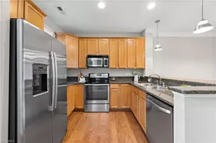 205 Southside Square, Greensboro, NC 27406 - Photo 12