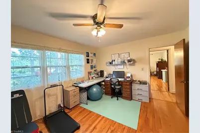 16 Vivian Street, Thomasville, NC 27360 - Photo 22