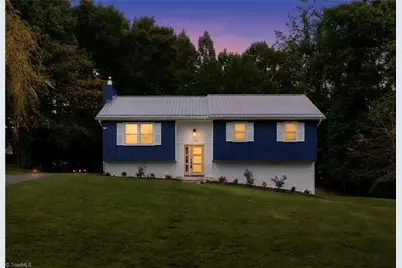 124 Oak Ridge Drive, Mount Airy, NC 27030 - Photo 2