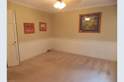 4915 Warfield Drive, Greensboro, NC 27406 - Photo 12