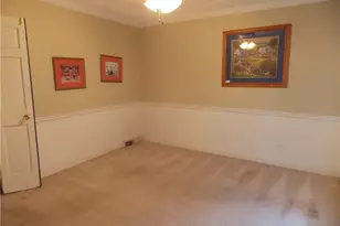 4915 Warfield Dr, Greensboro, NC 27406 - Photo 12