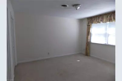 4915 Warfield Drive, Greensboro, NC 27406 - Photo 18