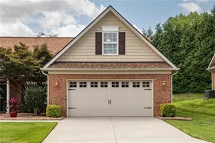 196 Freemont Dr, Thomasville, NC 27360 - Photo 2