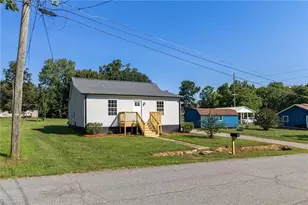 1702 Walford St, Lexington, NC 27292 - Photo 4