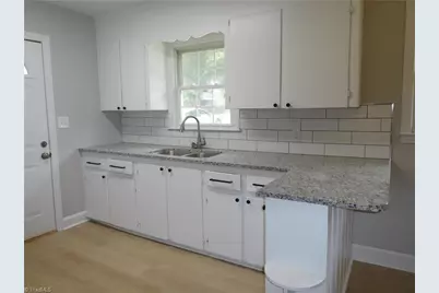 2042 K Court Avenue, Winston-Salem, NC 27105 - Photo 8