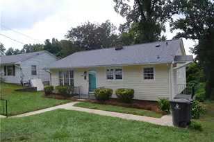 2042 K Ct Ave, Winston-Salem, NC 27105 - Photo 2
