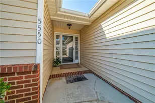 5550 Woodspring Dr, Winston-Salem, NC 27106 - Photo 32
