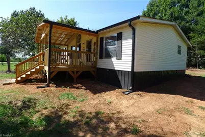 2005 Monico Lane, Yadkinville, NC 27055 - Photo 2