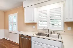 2001 Rendall St, Burlington, NC 27215 - Photo 14