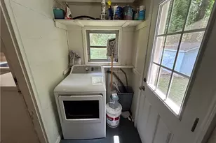 4403 Edgemore Rd, Greensboro, NC 27455 - Photo 14