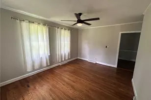 4403 Edgemore Rd, Greensboro, NC 27455 - Photo 6