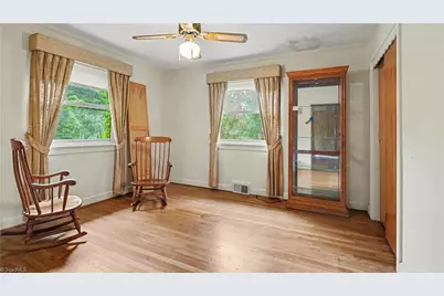 876 Brooklyn Avenue, Ramseur, NC 27316 - Photo 6