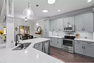189 Cabot Drive, Winston-Salem, NC 27103 - Photo 8